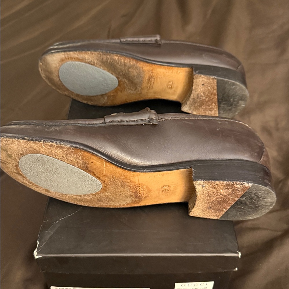 Women chocolate hard bottom Gucci loafers - Picture 7 of 8